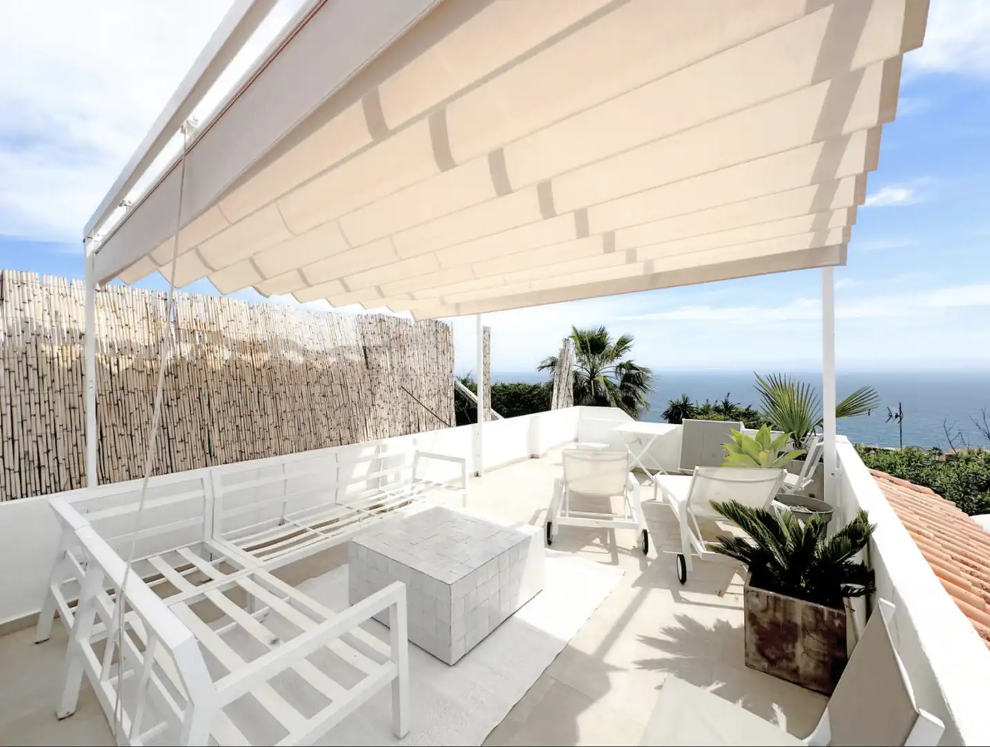 Terrassa de Casa o xalet en venda en Estepona amb Aire condicionat, Jardí privat i Terrassa