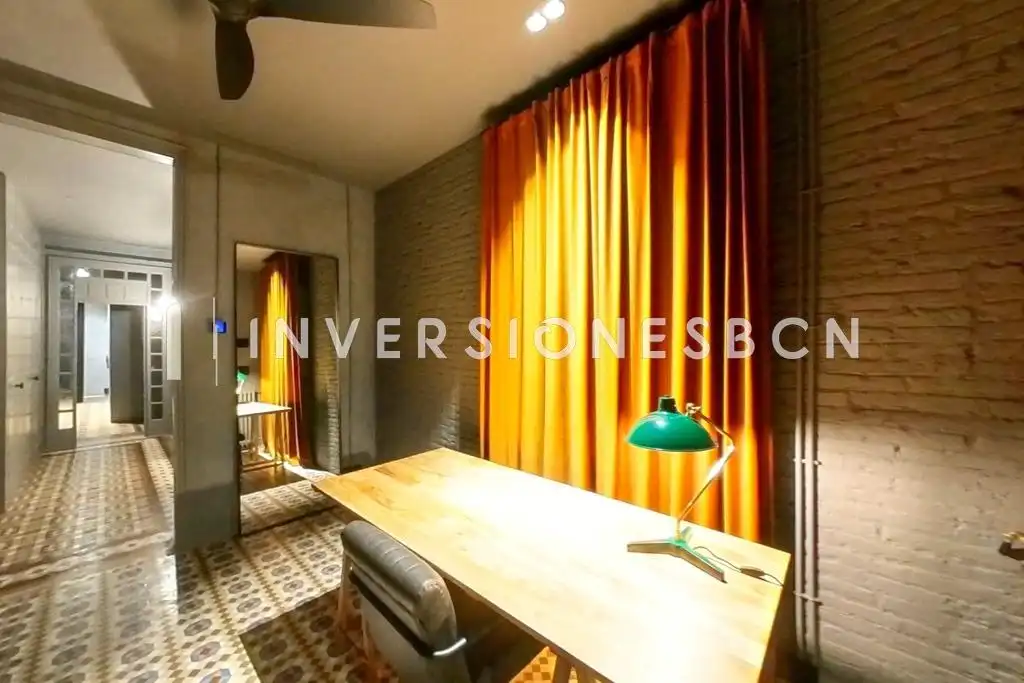 Flat for rent in Calle TRAFALGAR, Sant Pere, Sta. Caterina i la Ribera