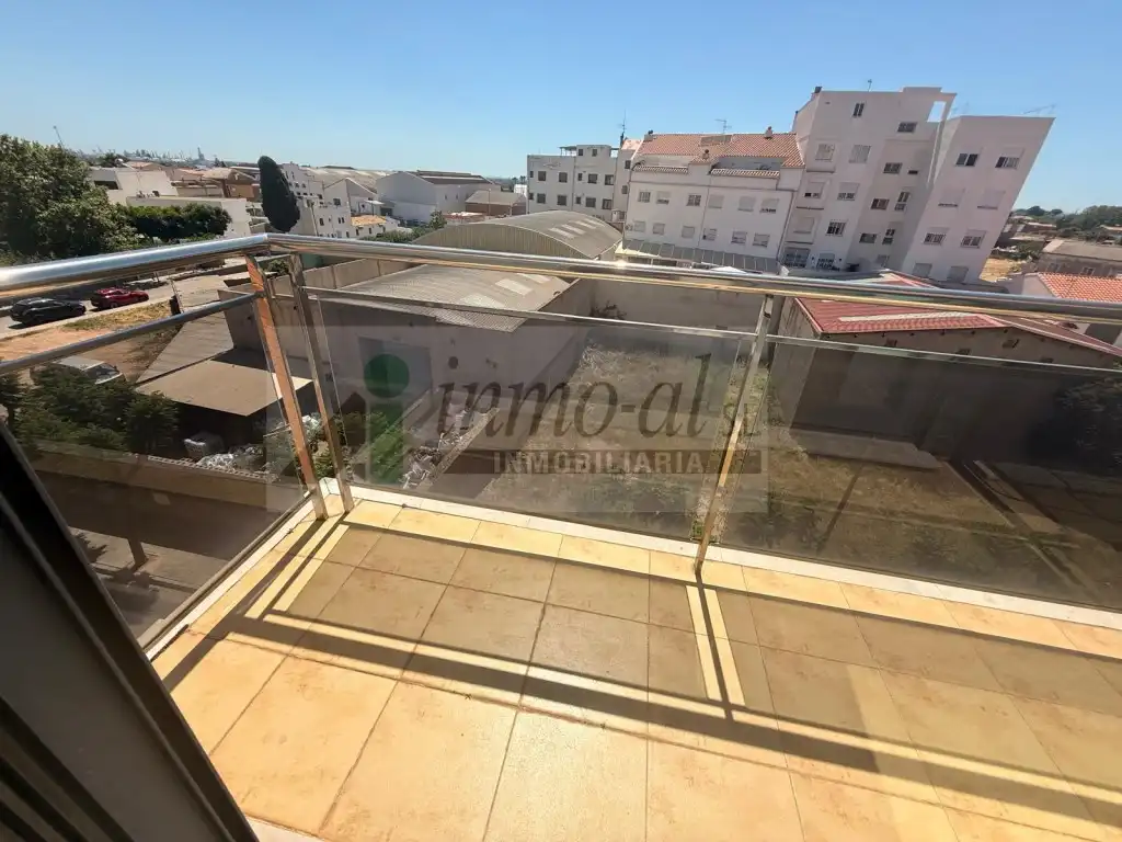 Terraza de Ático en venta en Almazora / Almassora con Terraza y Balcón