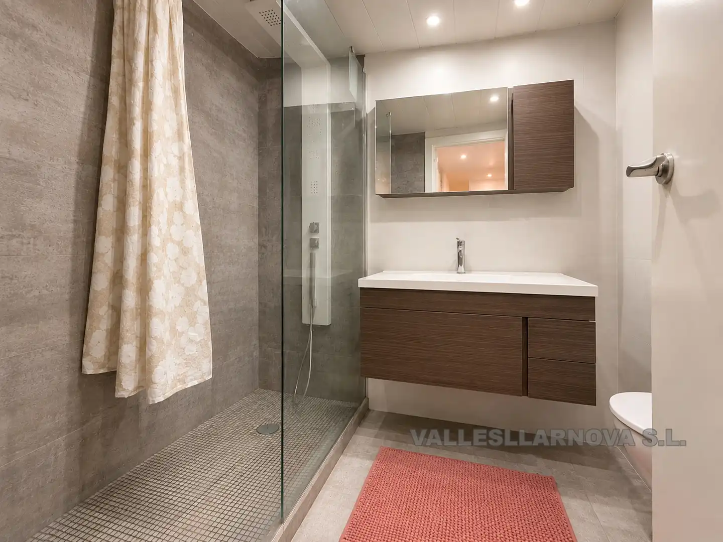 Baño de Piso en venta en Mollet del Vallès con Calefacción, Parquet y Terraza