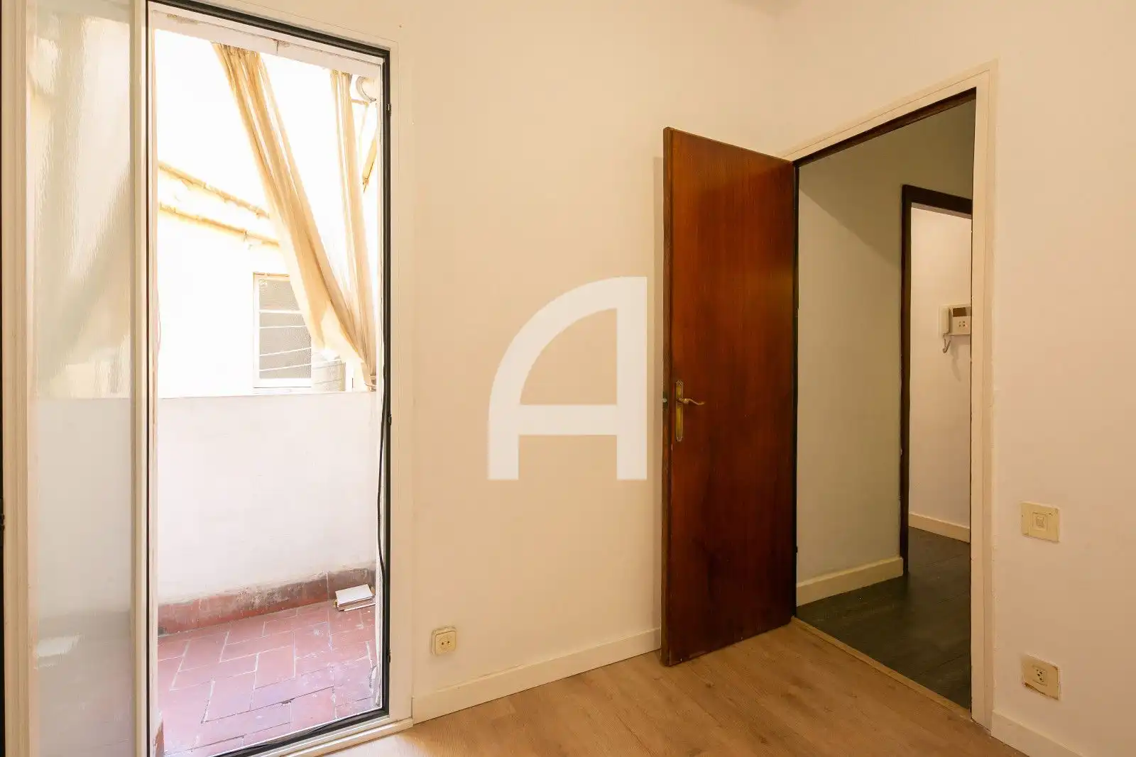 Bedroom of Flat for sale in Barcelona  with Parquet flooring