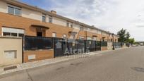 Exterior view of Single-family semi-detached for sale in Alovera  with Heating, Private garden and Terrace