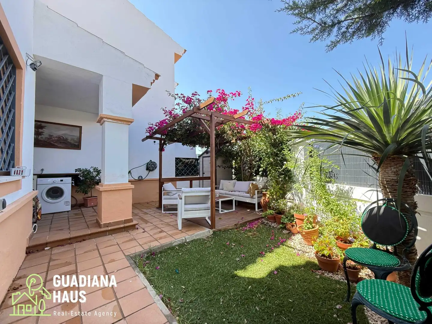 Jardí de Casa adosada en venda en Ayamonte amb Aire condicionat, Calefacció i Jardí privat