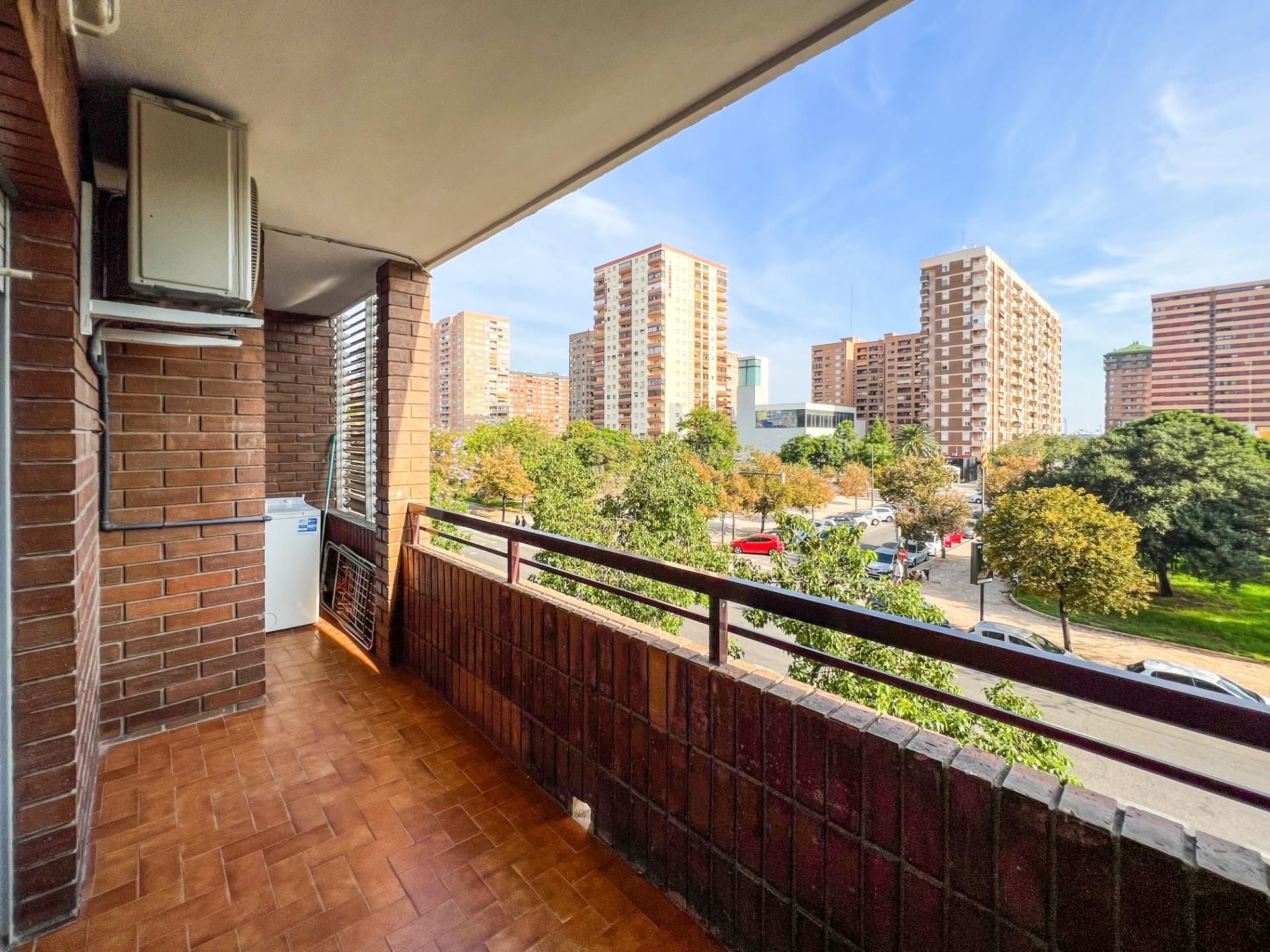 Flat to rent in Avenida BLASCO IBAÑEZ, Beteró, Poblats Marítims