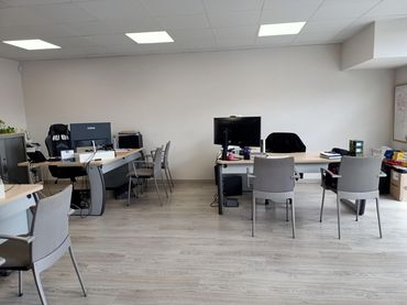 Gewerbefläche zur Miete in Col.legis Nous