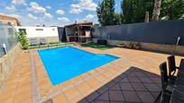 Swimming pool of Single-family semi-detached for sale in Casarrubuelos  with Air Conditioner, Swimming Pool and Balcony