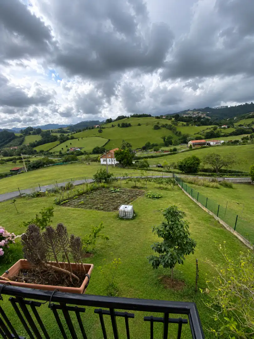 Jardín de Casa o chalet en venta en Gijón  con Calefacción, Jardín privado y Parquet