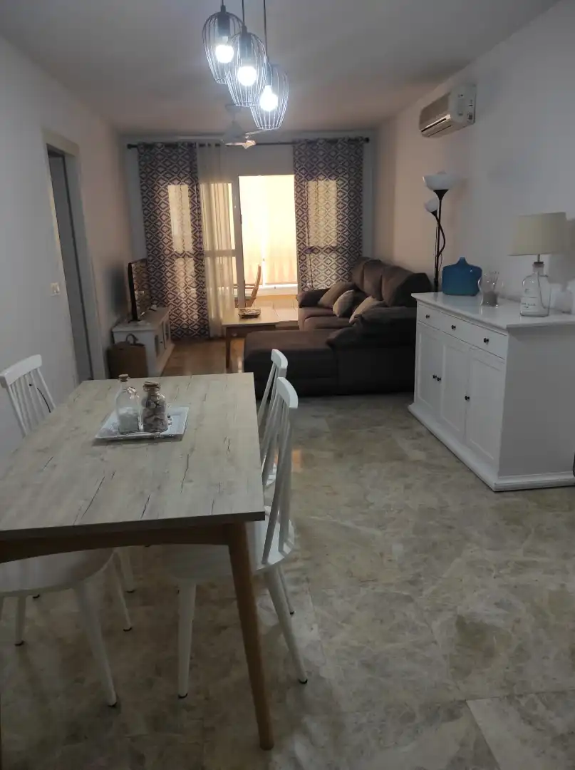 Sala d'estar de Pis de lloguer en El Ejido amb Aire condicionat, Calefacció i Moblat