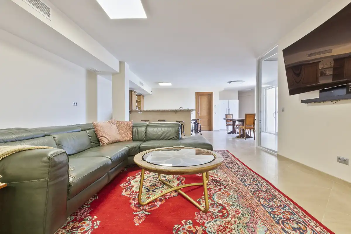 Chalet con piscina en venta en Avenida de España, imagen 6