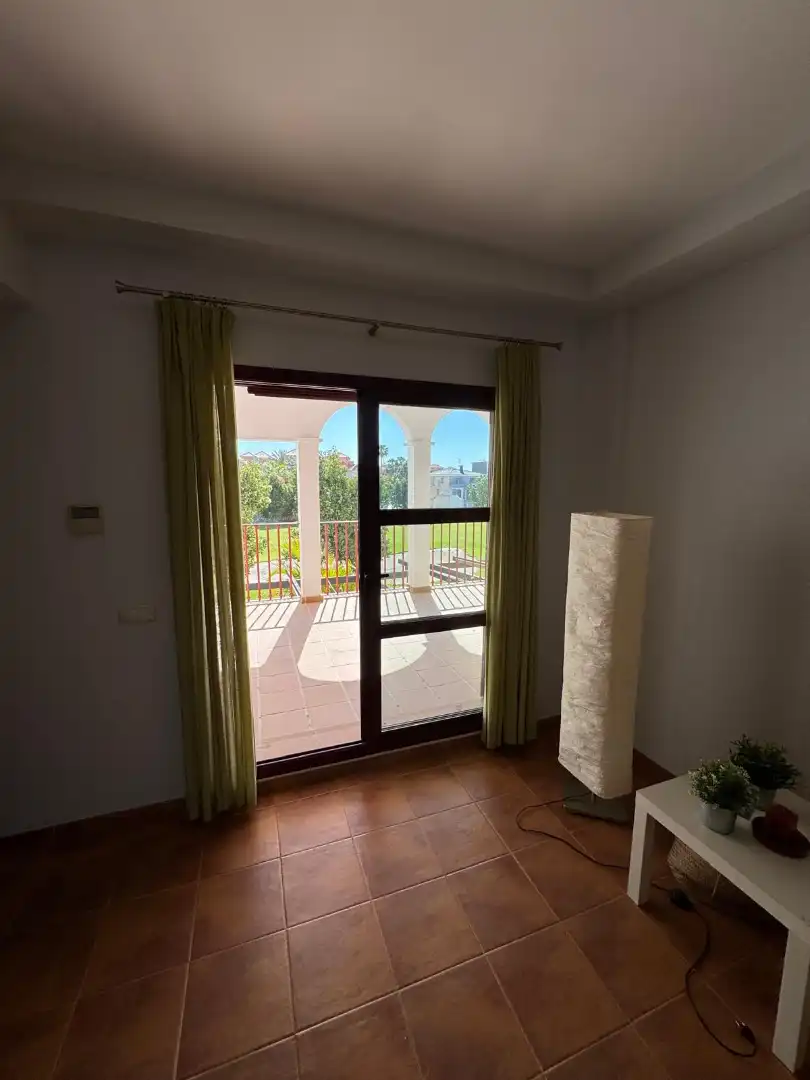 Schlafzimmer von Wohnungen zur Miete in Motril mit Klimaanlage, Heizung und Privatgarten