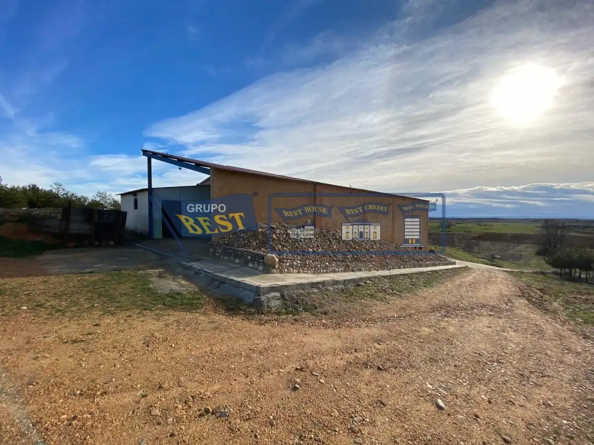 Local en venta en Chozas de Abajo