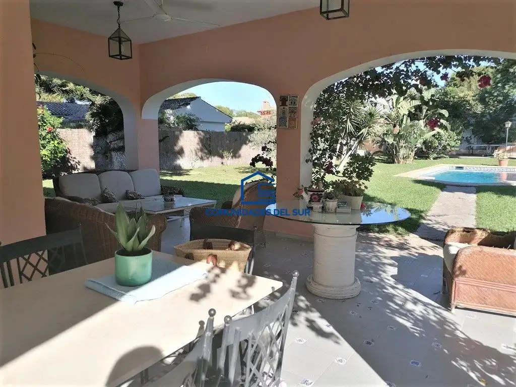 Garden of Houses for rent in El Puerto de Santa María  with Air Conditioner, Private garden and Swimming Pool