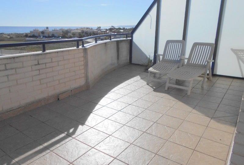 Foto 1 de Àtic de lloguer a Oliva Nova, Valencia