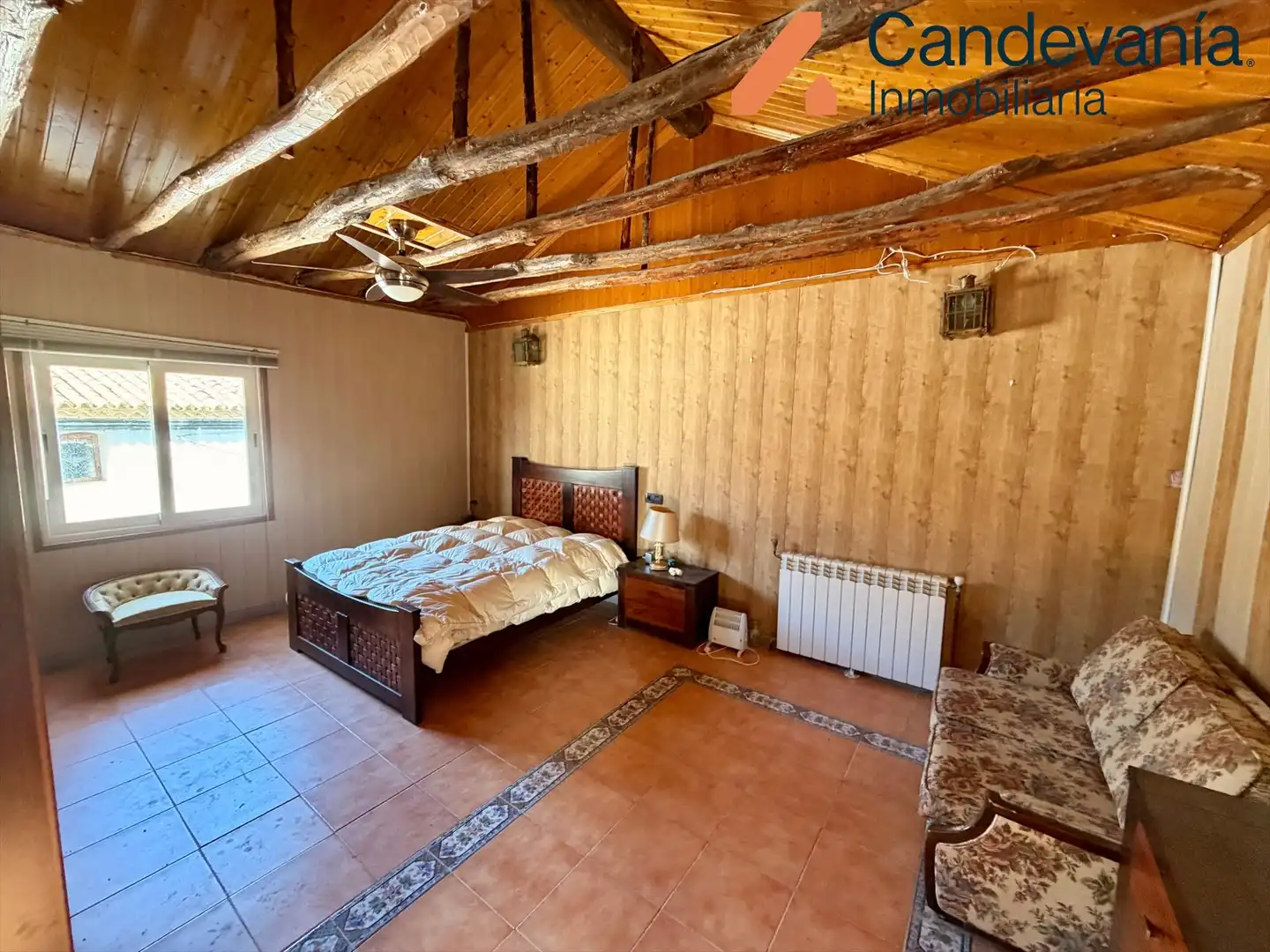 Habitación de Casa o chalet en venta en Gurrea de Gállego con Calefacción y Jardín privado