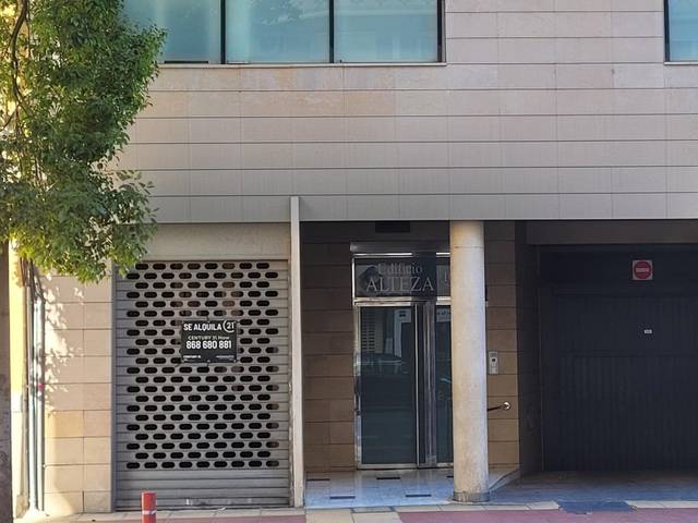Local comercial en Alquiler en Calle Princesa, 10 en El Carmen