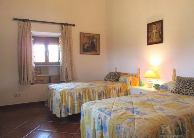 Finca rústica en Venta en HU-9103 en Encinasola