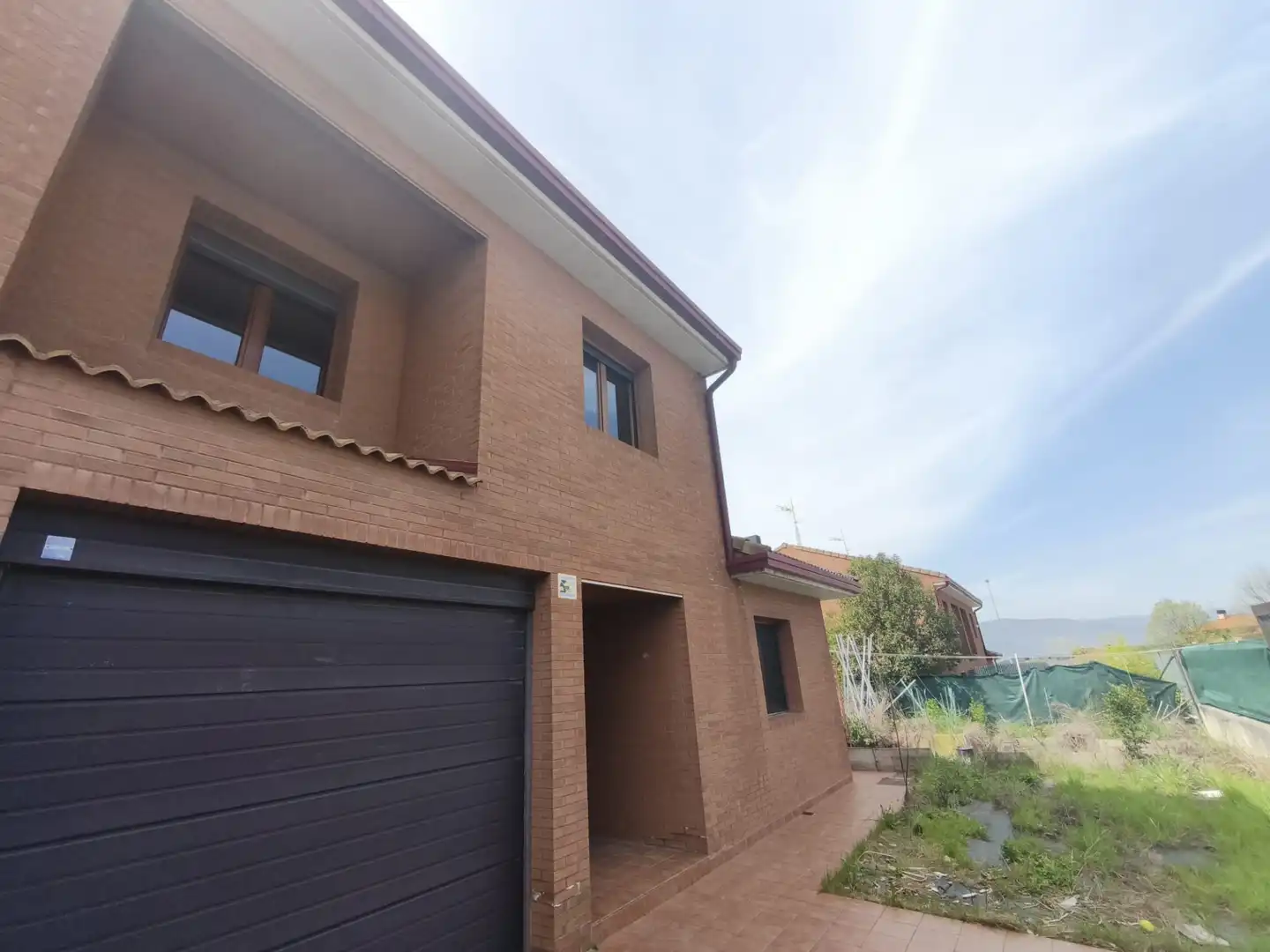 Vista exterior de Casa o xalet en venda en Orkoien amb Jardí privat