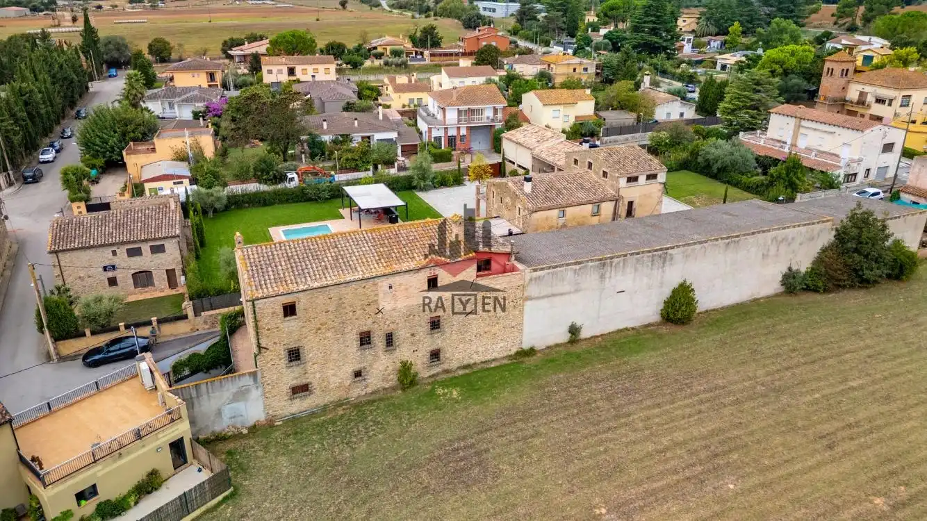 Finca rústica en venda a Àngel Guimerà, Saus, Camallera i Llampaies