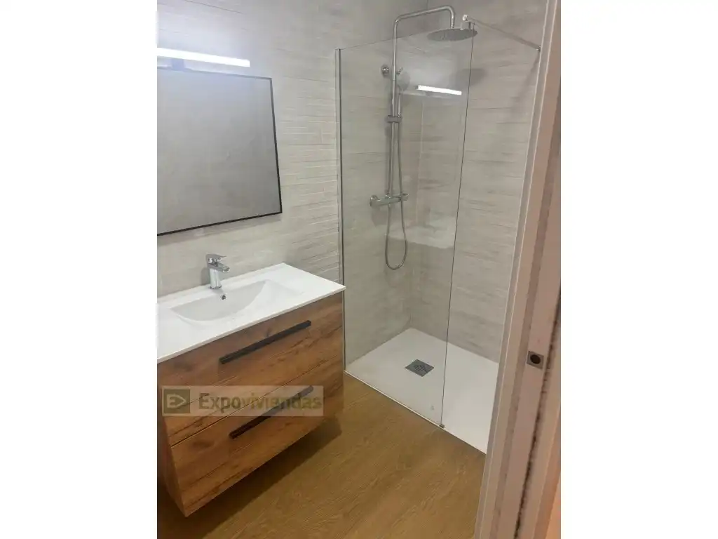 Bathroom of Flat for sale in Murcia