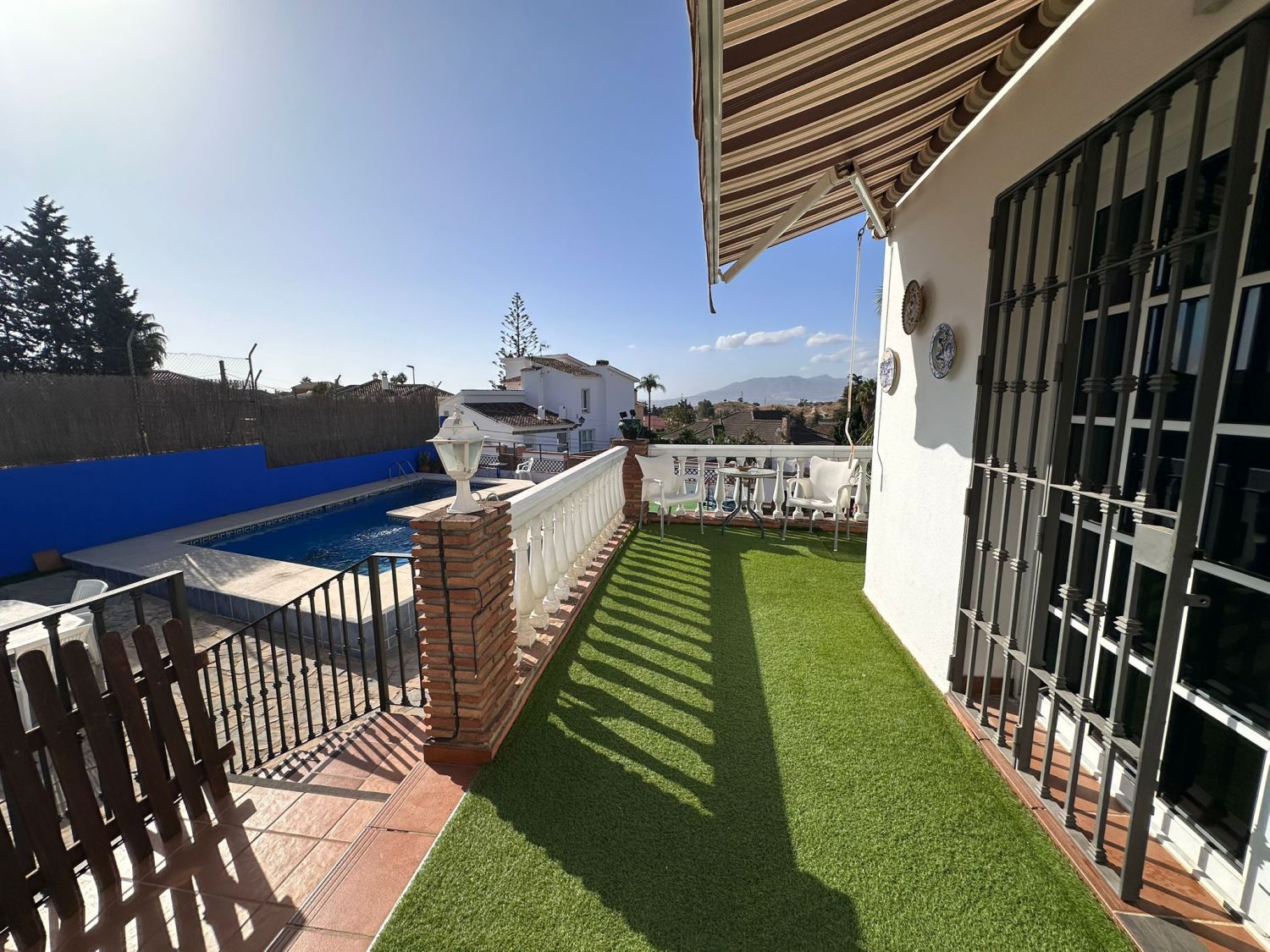 Vista exterior de Casa o xalet en venda en Málaga Capital amb Terrassa, Traster i Balcó