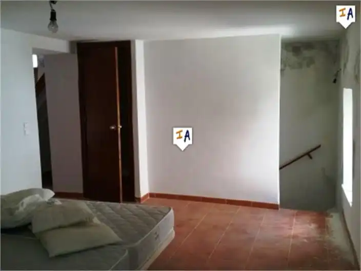 Casa adosada en venda en Agrón amb Terrassa