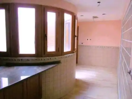 Cuina de Casa adosada en venda en Llocnou d'En Fenollet amb Aire condicionat, Terrassa i Traster