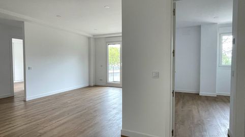Piso de 3 habitaciones, 2 baños, terraza perimetral, trastero. garaje, pádel y piscina en La Navata, imatge 2