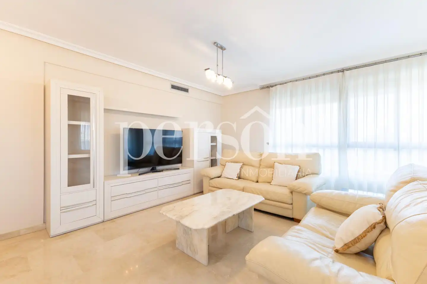 Living room of Flat for rent in Valencia  with Air Conditioner, Heating and Private garden