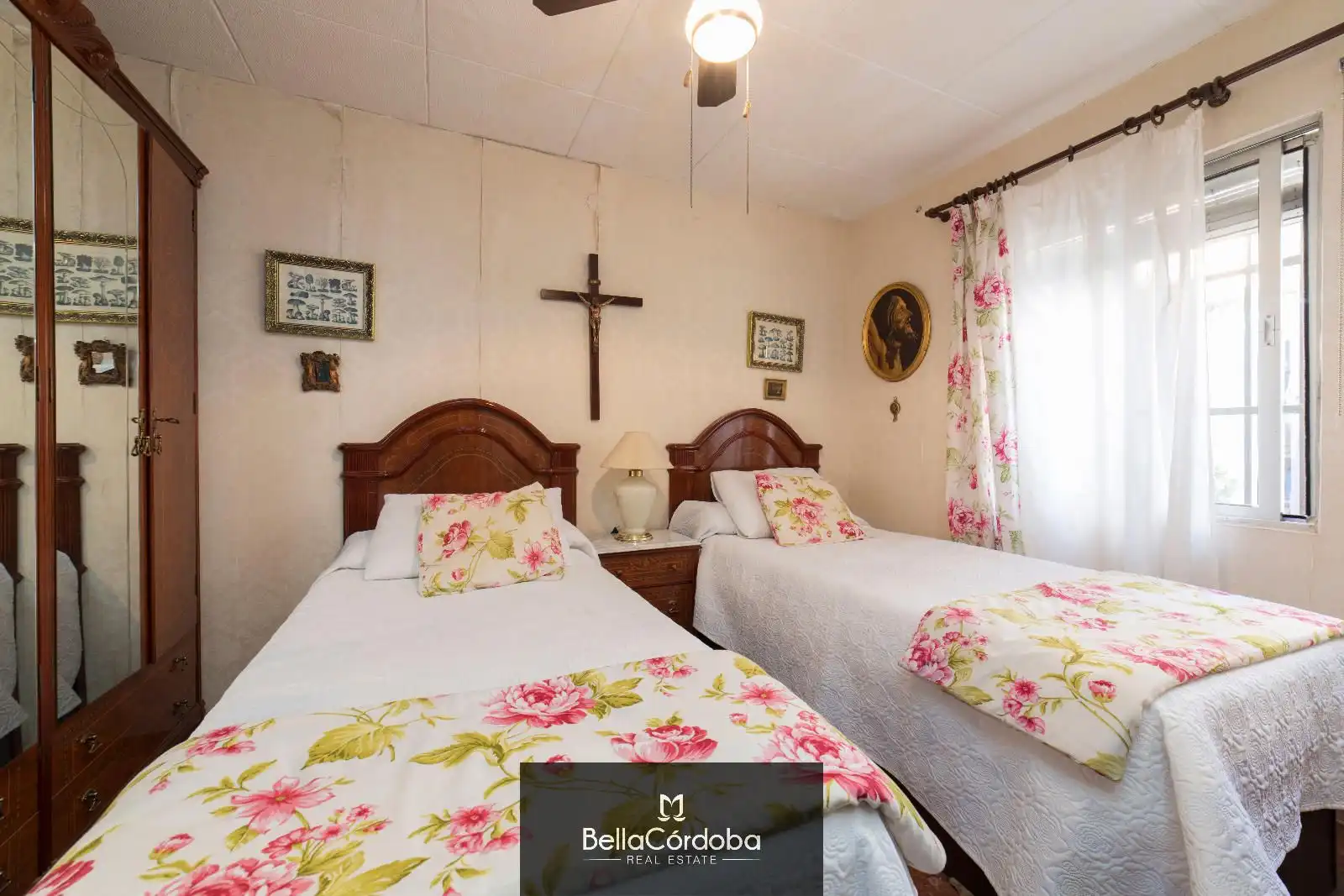 Bedroom of Houses for sale in Córdoba  with Air Conditioner, Heating and Storage room