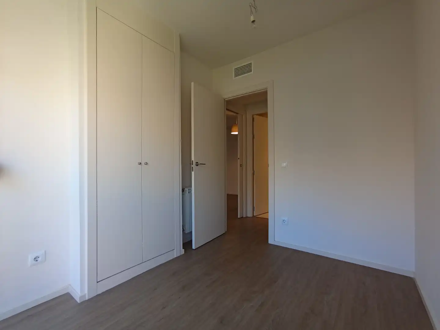Schlafzimmer von Wohnung zur Miete in Madrid mit Klimaanlage, Heizung und Abstellraum