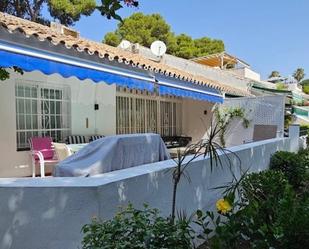 Jardí de Casa adosada de lloguer en Marbella amb Aire condicionat, Terrassa i Balcó