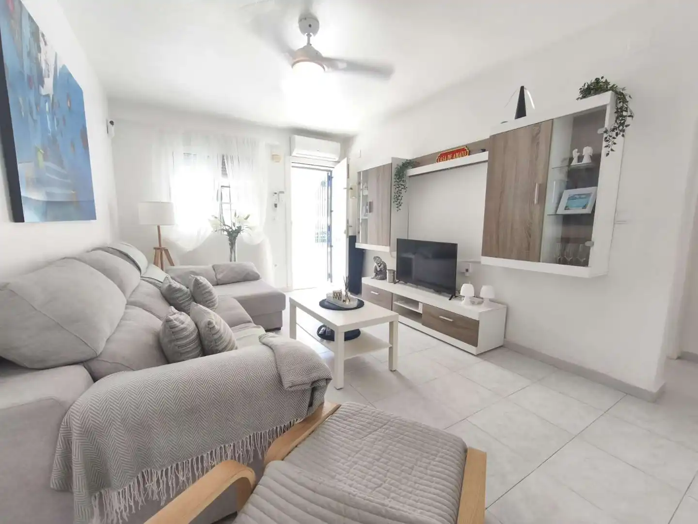 Sala d'estar de Apartament en venda en Orihuela amb Aire condicionat, Terrassa i Piscina