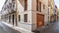 Exterior view of Flat for sale in  Granada Capital