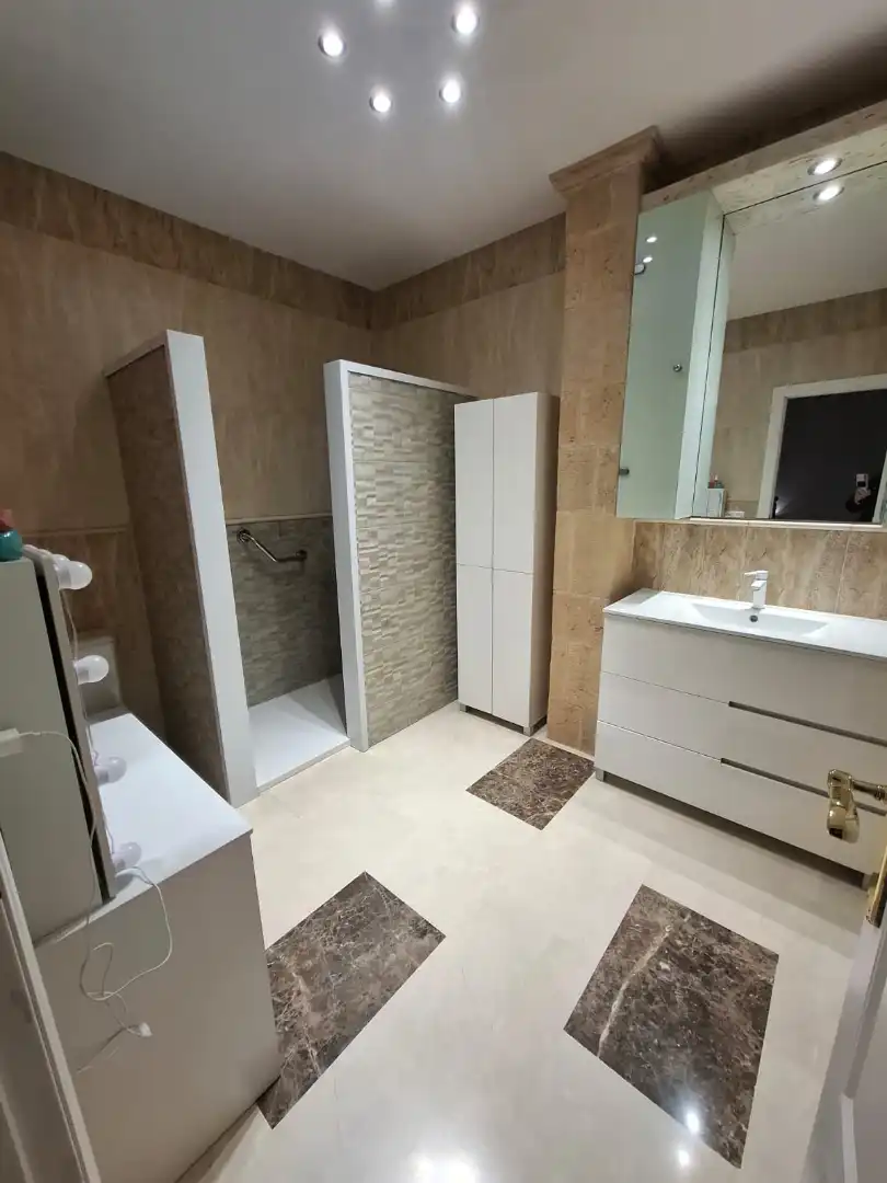 Bathroom of Houses for sale in Valencia  with Air Conditioner, Heating and Terrace