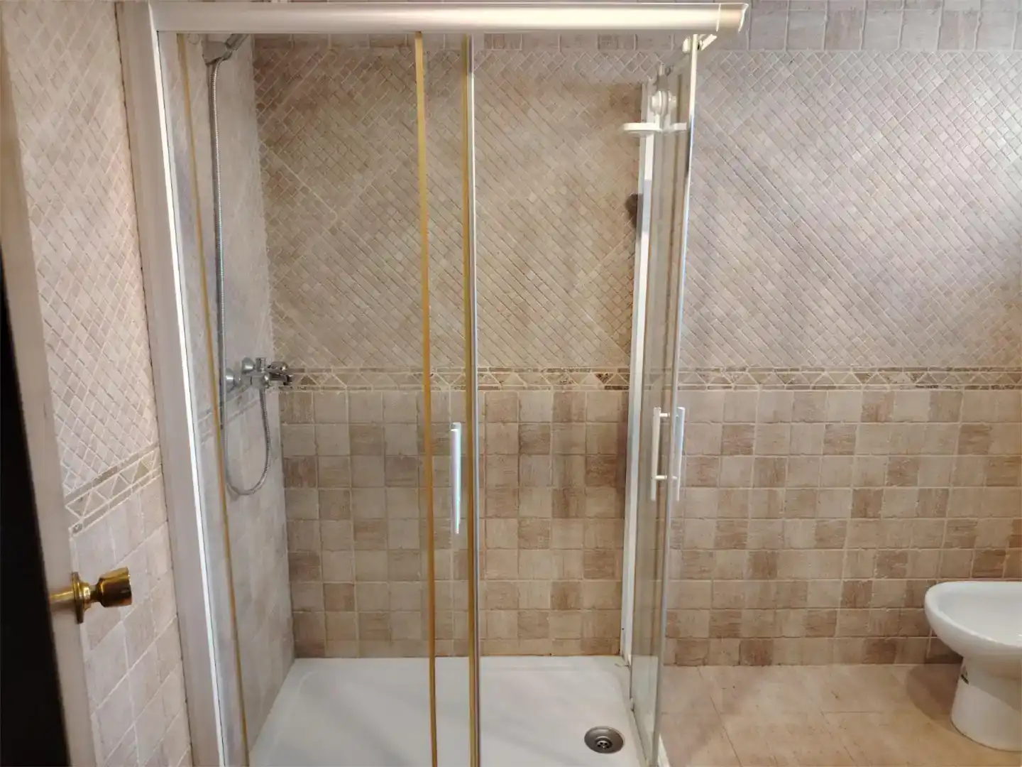 Baño de Piso de alquiler en Málaga con Aire acondicionado