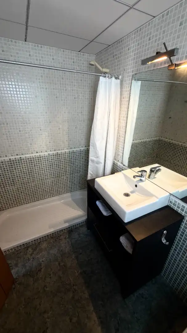 Bany de Casa o xalet en venda en Torredembarra amb Aire condicionat, Calefacció i Terrassa