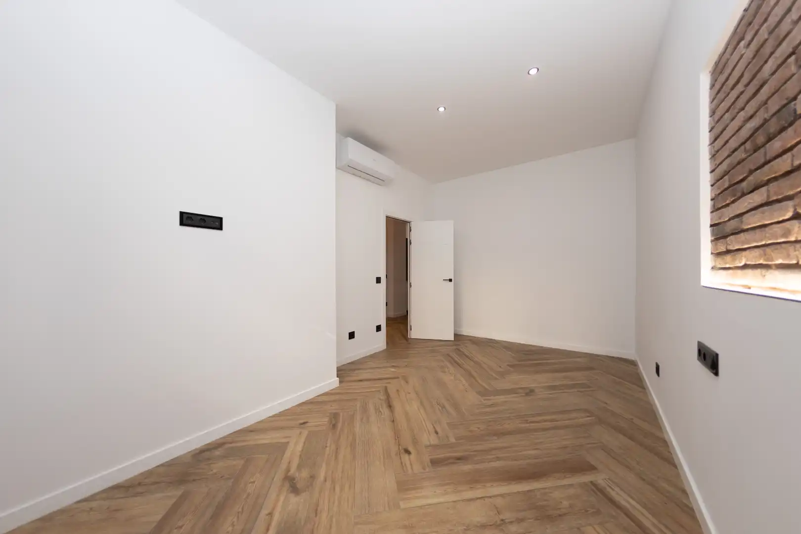 Piso en venta en Barcelona con Aire acondicionado, Calefacción y Terraza