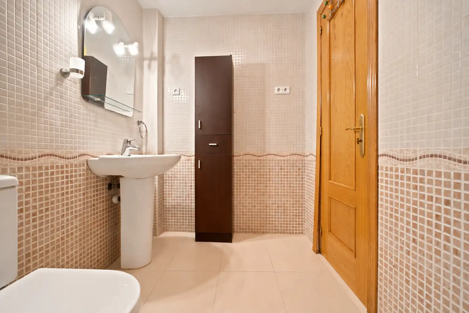 Bathroom of Apartments for sale in Morata de Tajuña, Madrid