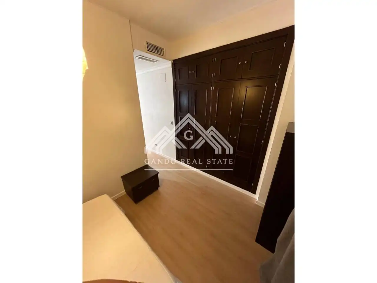 Flat for sale in Dos Hermanas  with Air Conditioner