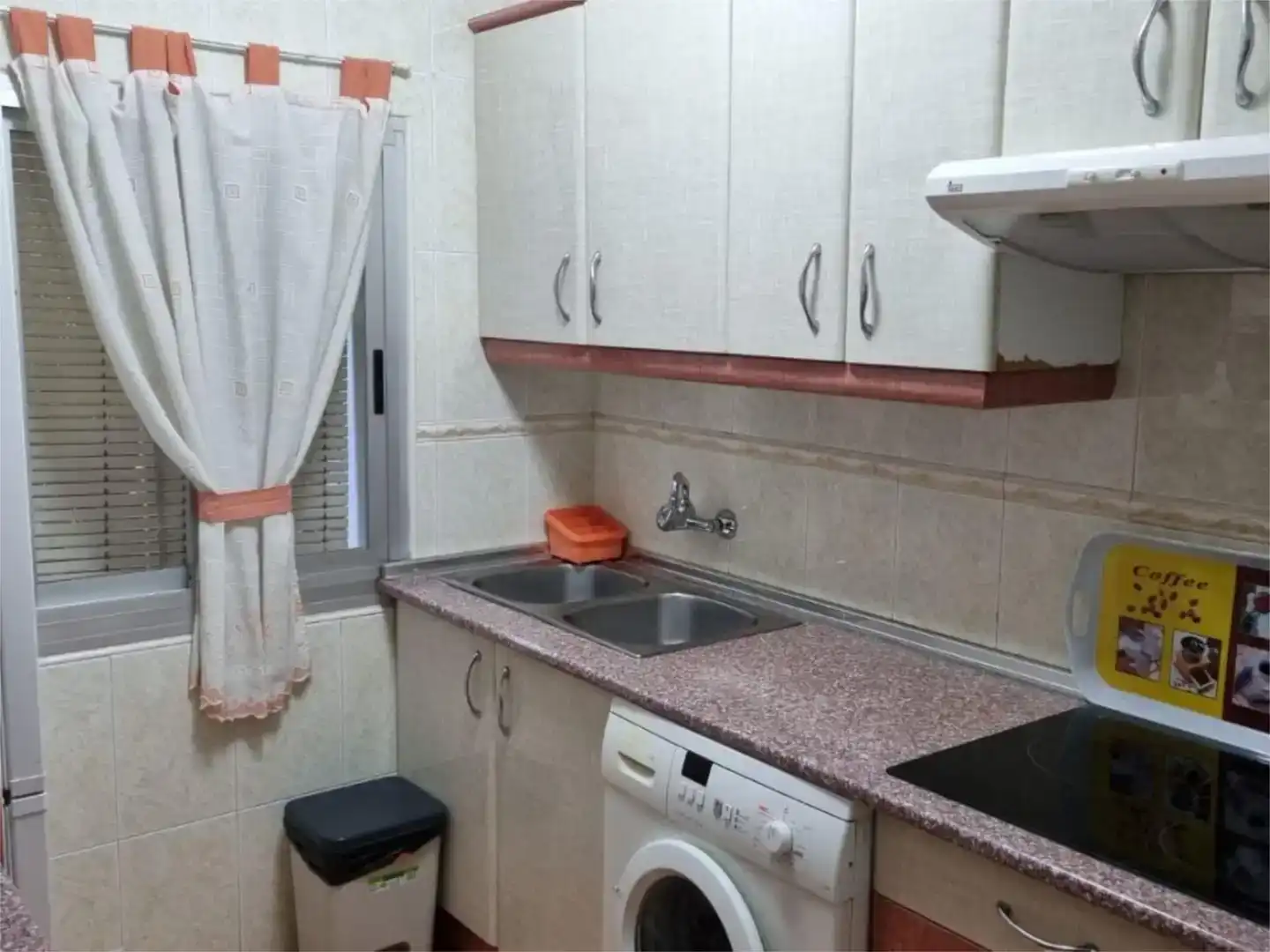 Cuina de Pis en venda en Aranjuez amb Aire condicionat i Balcó