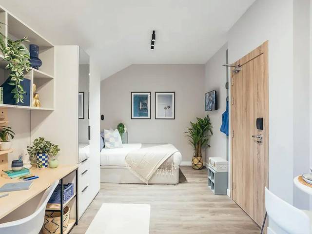 Edificio en Alquiler en N/A en Sector Sur  - La Palmera - Reina Mercedes