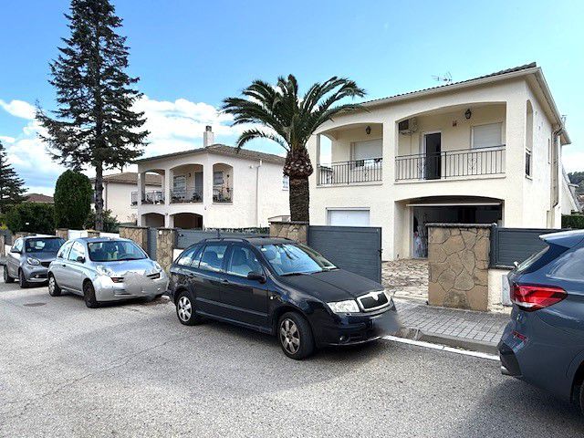 Vista exterior de Casa o xalet en venda en Collbató amb Aire condicionat, Calefacció i Jardí privat