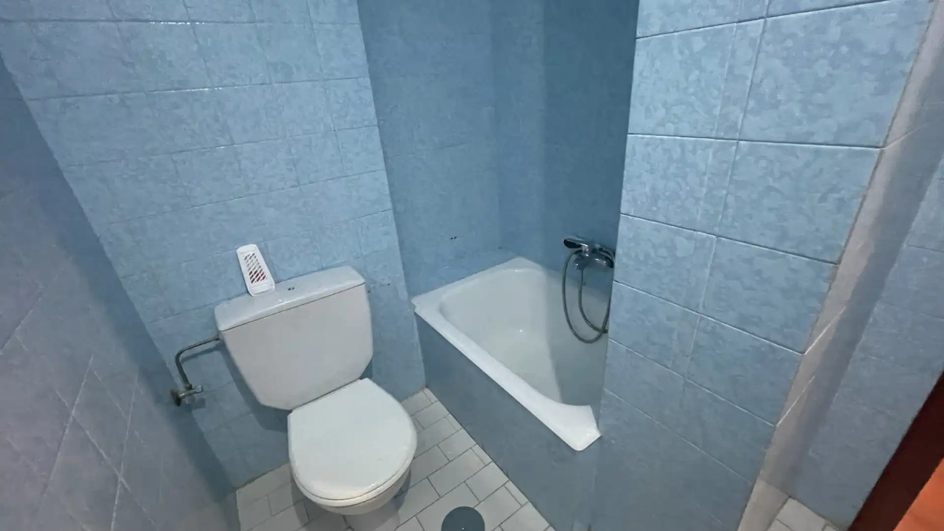 Bathroom of Flat for sale in Oleiros  with Parquet flooring, Storage room and Oven