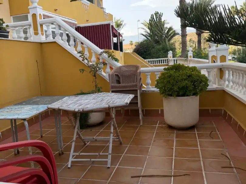 Terrassa de Casa o xalet en venda en El Ejido amb Aire condicionat, Jardí privat i Terrassa