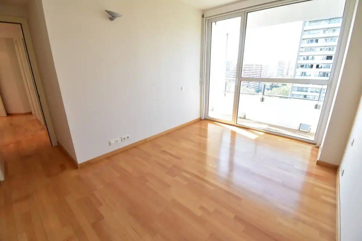 Schlafzimmer von Wohnung zur Miete in Barcelona mit Klimaanlage, Heizung und Privatgarten
