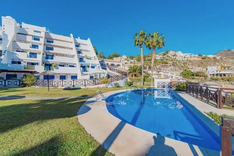 Vista exterior de Apartamento en venta en Almuñécar con Aire acondicionado, Terraza y Amueblado