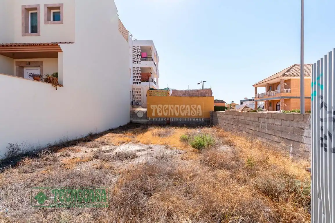 Wohnbaugrundstück zum Verkauf in Roquetas de Mar ciudad, imagen 5