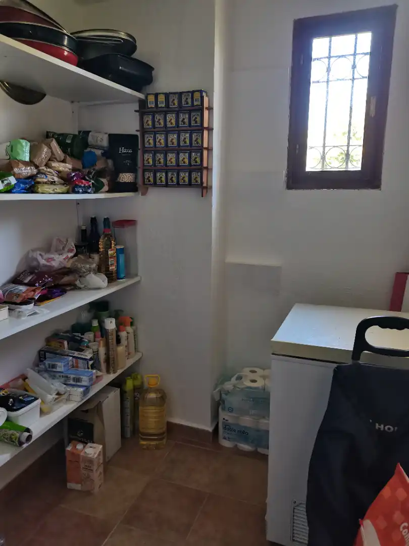 Cuina de Casa o xalet en venda en Málaga amb Calefacció, Jardí privat i Parquet