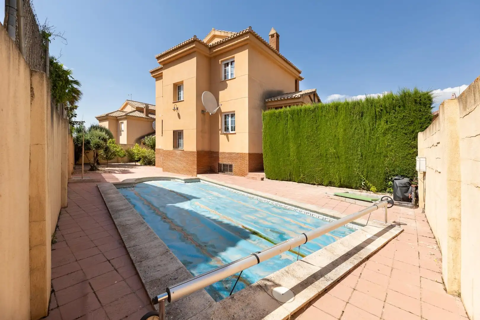 Piscina de Casa o xalet en venda en Dílar amb Aire condicionat, Calefacció i Jardí privat