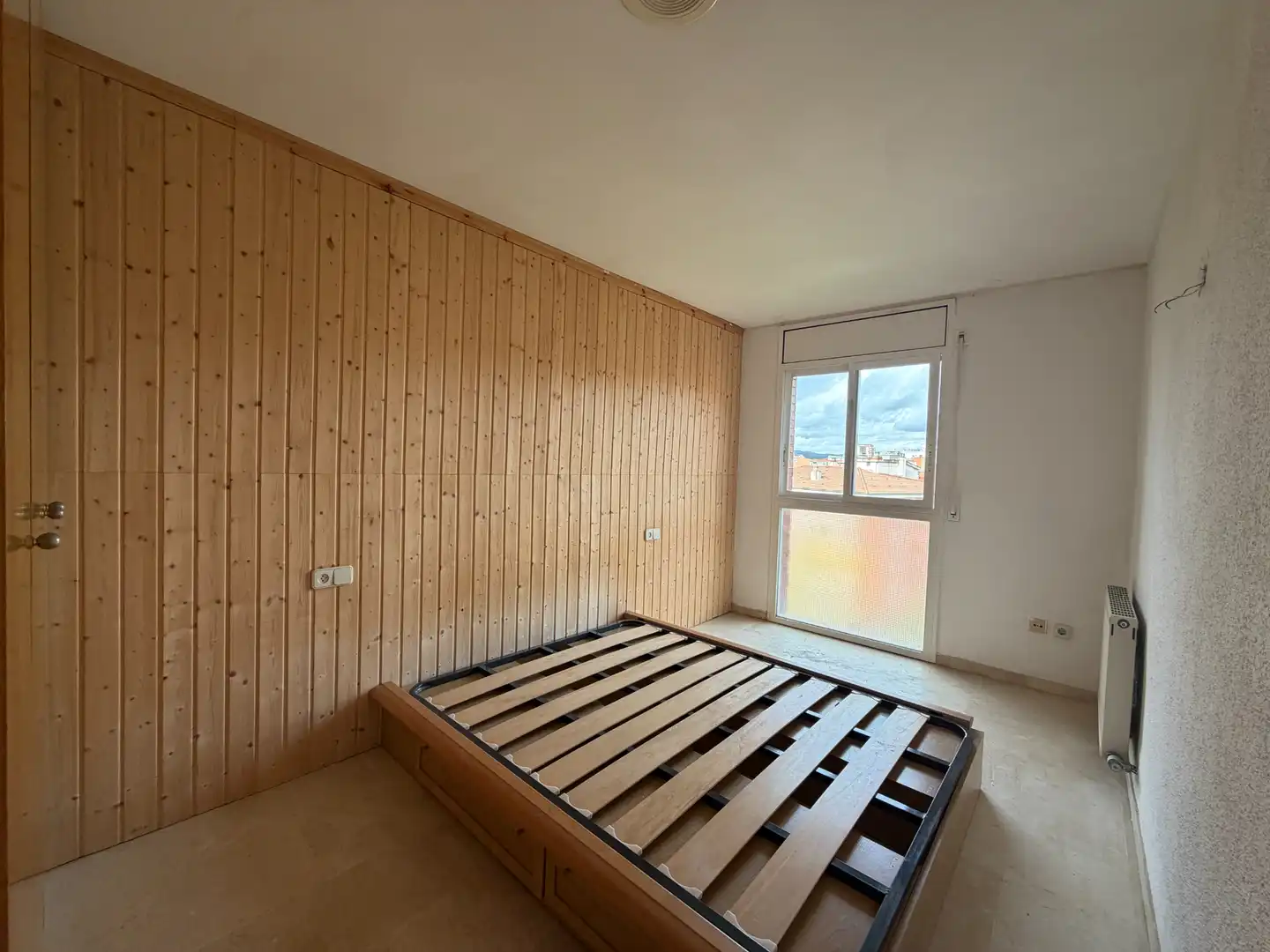 Dormitori de Àtic en venda en Girona amb Aire condicionat, Calefacció i Parquet